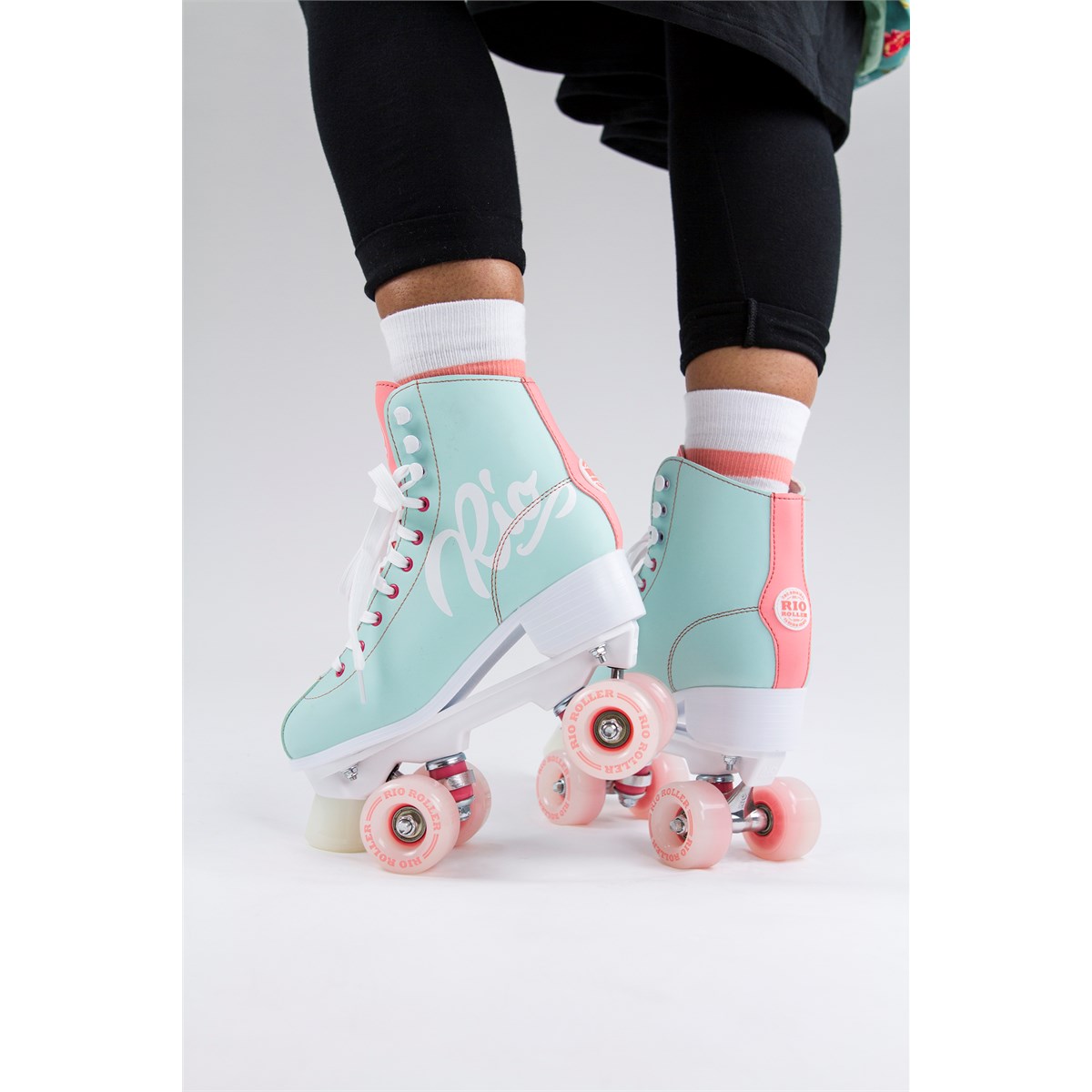 Rio Roller Script