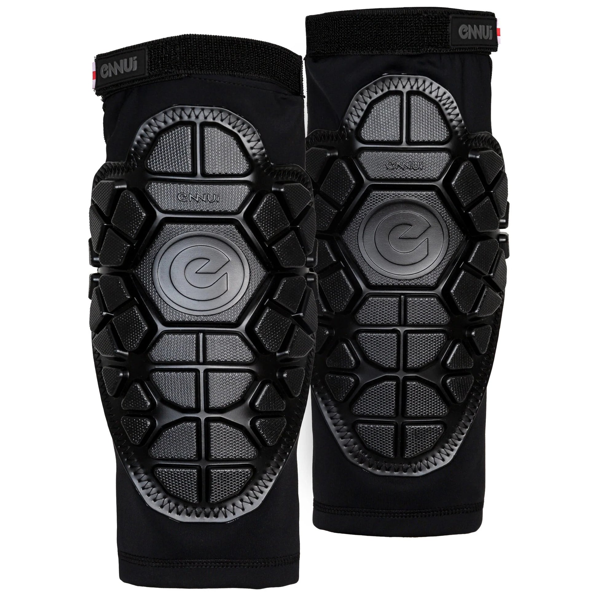 Front view of the ENNUI Shock Sleeve Knee Gasket II pair, showcasing their slim, compression design and discreet knee protection. Ideal for action sports, providing comfortable impact absorption for skaters and riders.
