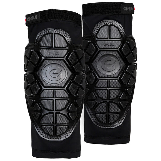 Front view of the ENNUI Shock Sleeve Knee Gasket II pair, showcasing their slim, compression design and discreet knee protection. Ideal for action sports, providing comfortable impact absorption for skaters and riders.